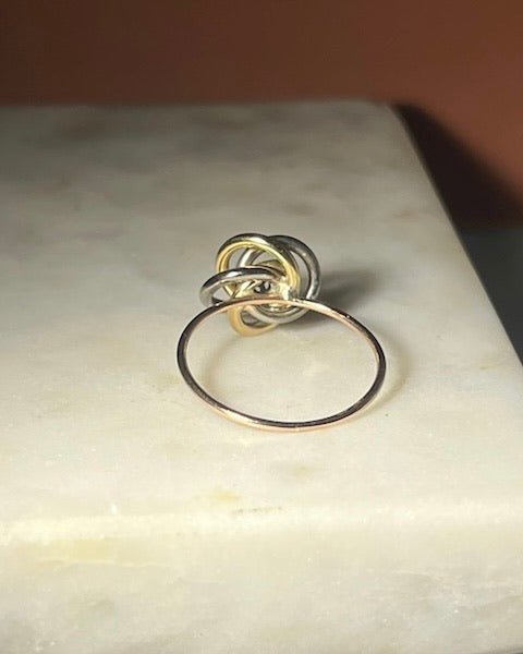 Bague fleur trois ors diamant &quot;Charleen&quot; - Elliade Paris