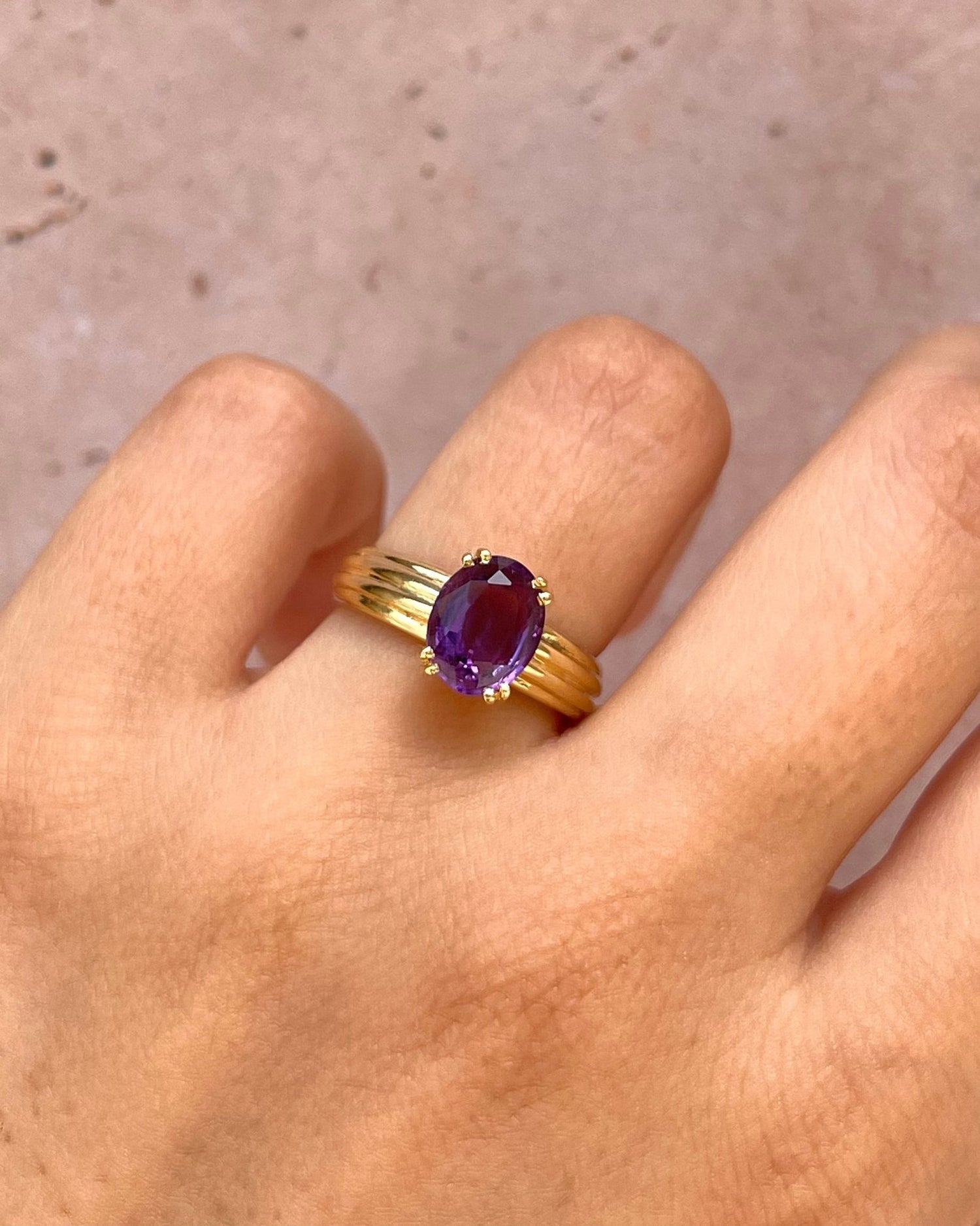 Bague Jonc Améthyste 1.50 carat "Carrie" - Elliade Paris