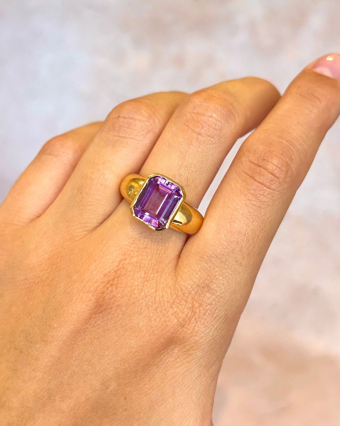 Bague Jonc Améthyste 5.15 carats 6,78g "Maylis" - Elliade Paris