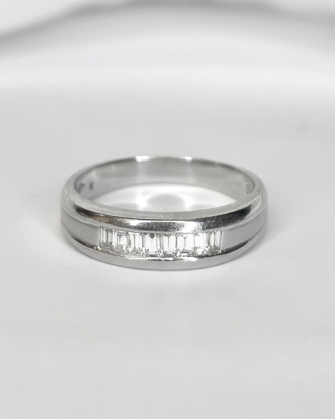 Bague Jonc Demi-Alliance Diamants 0.32 carat "Melinda" - Elliade Paris