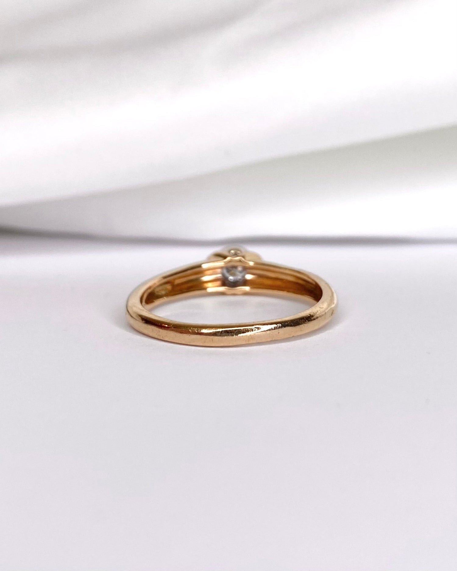 Bague Jonc Diamant 0.25 carat &amp; Or 5.14g "Jonas" - Elliade Paris