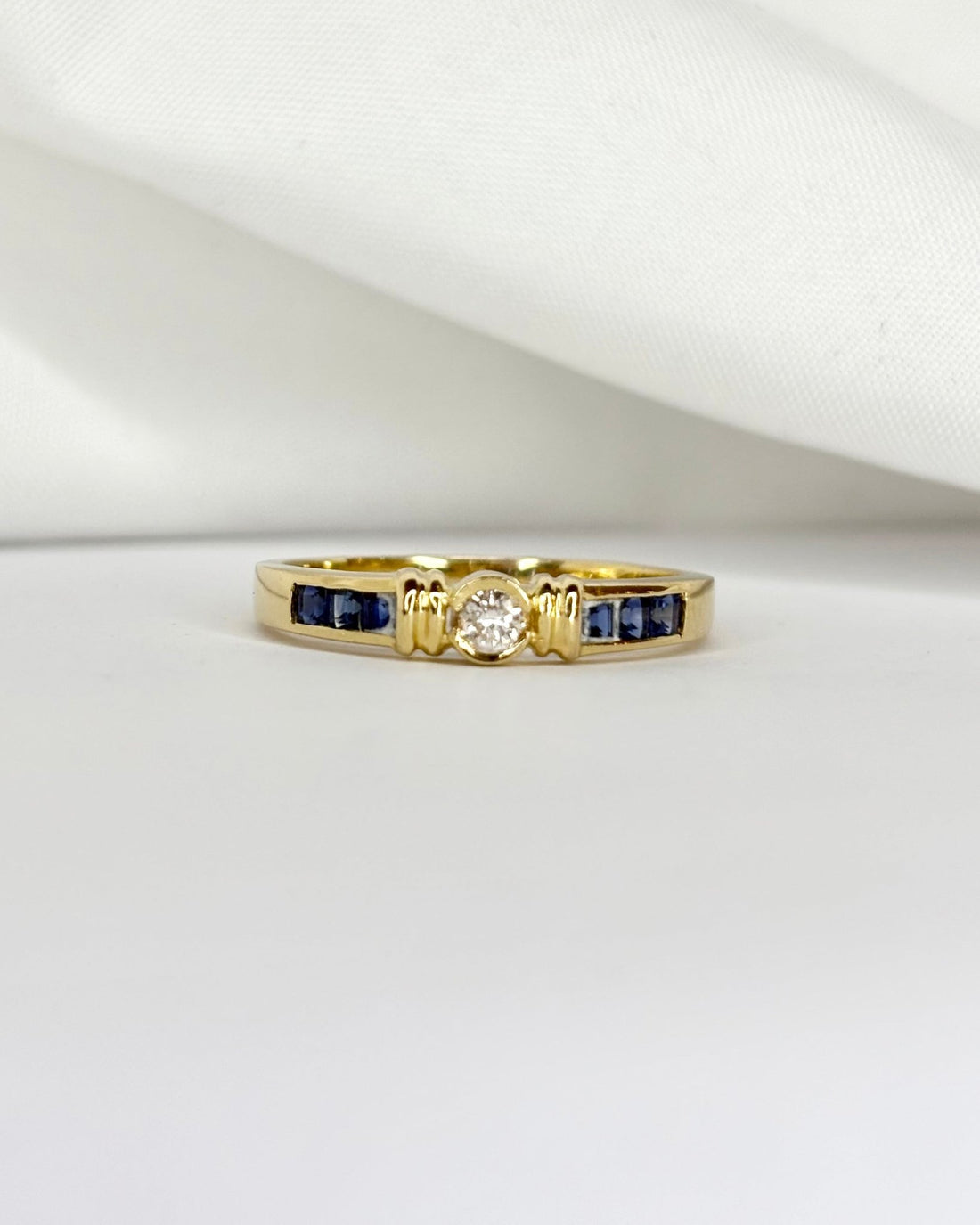 Bague Jonc Diamant &amp; Saphirs &quot;Alexia&quot; - Elliade Paris