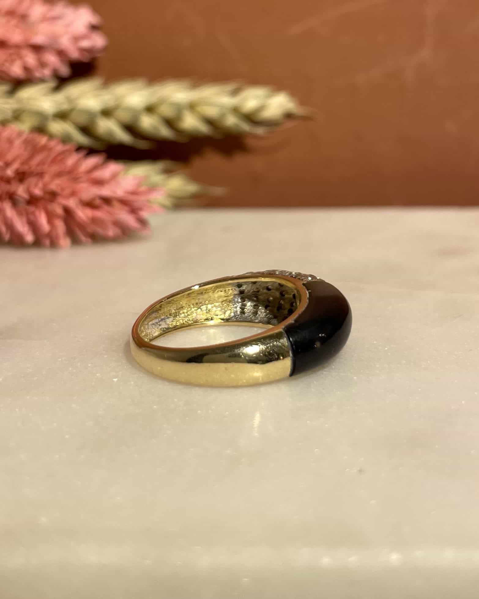 Bague Nina Ricci Jonc Onyx et 48 Diamants "Berna"
