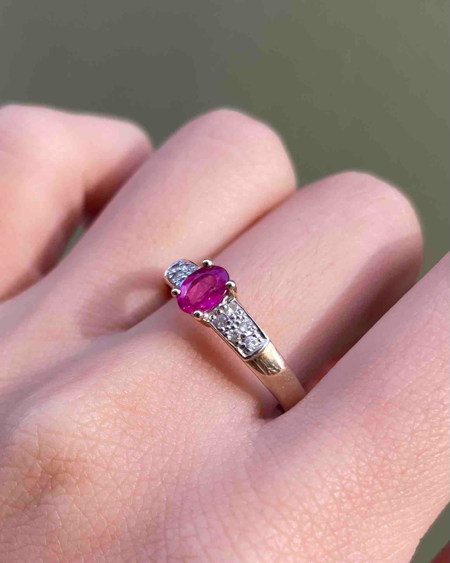 Bague Jonc Diamants &amp; Rubis "Emeline" - Elliade Paris