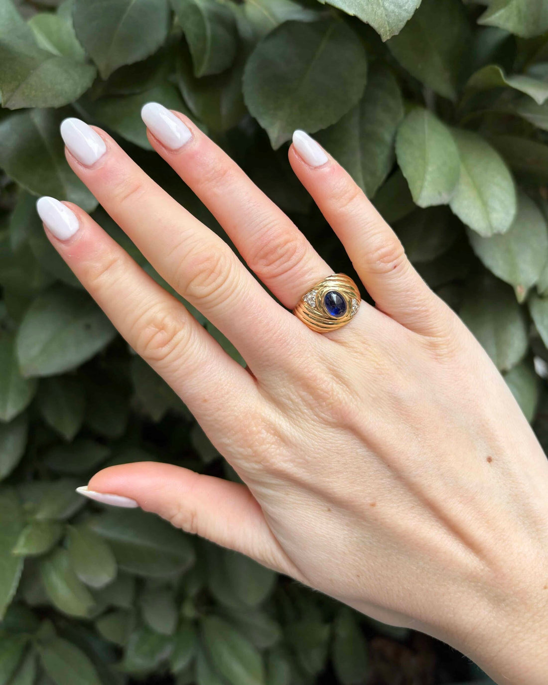 Sapphire 1.70 carat and twelve Diamonds Bangle Ring &quot;Mina&quot;