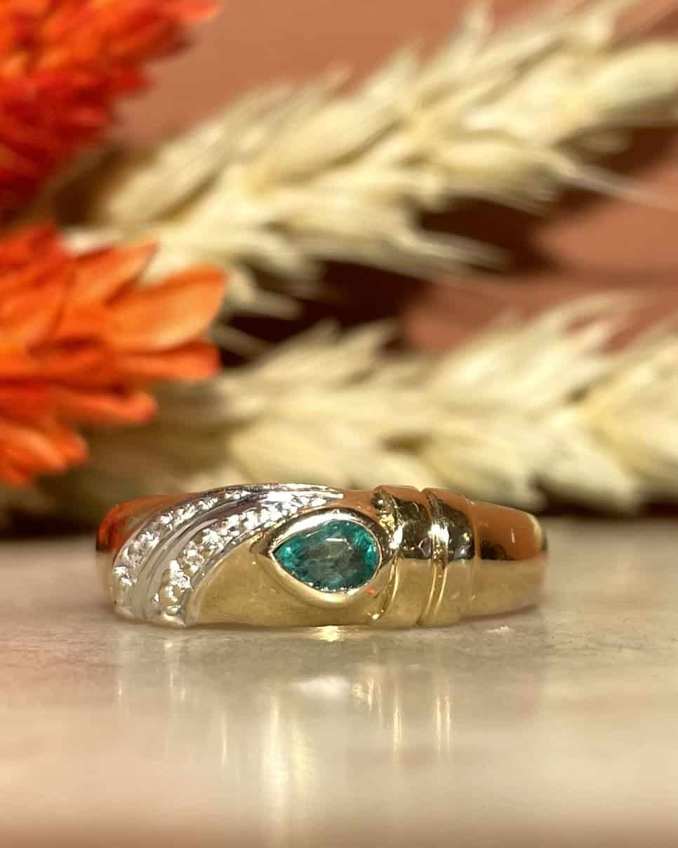 Bague Jonc Emeraude et Diamants &quot;Jewela&quot;