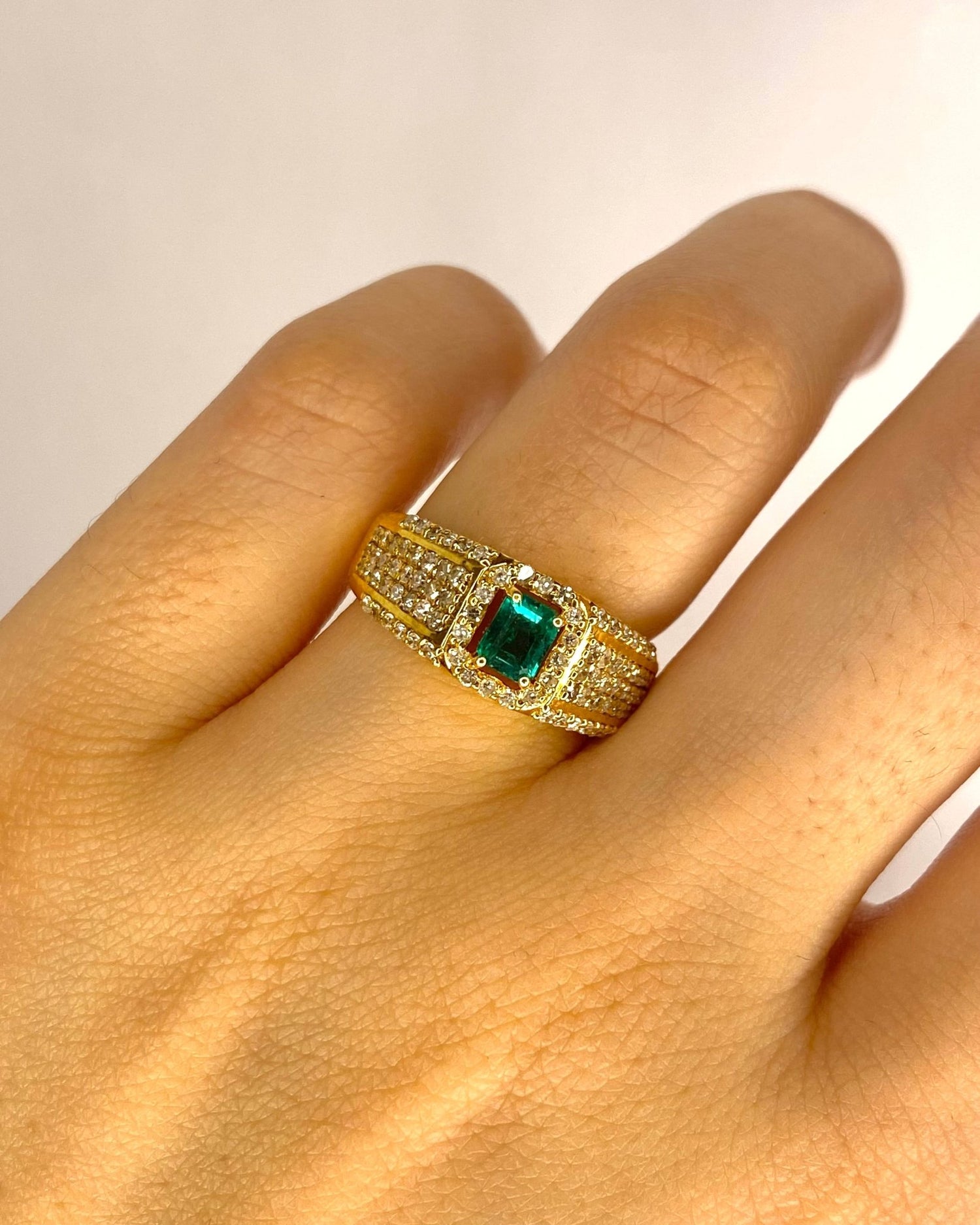 Bague Jonc Émeraude 0.40 carat &amp; Diamants 0.57 carat "Agnes" - Elliade Paris