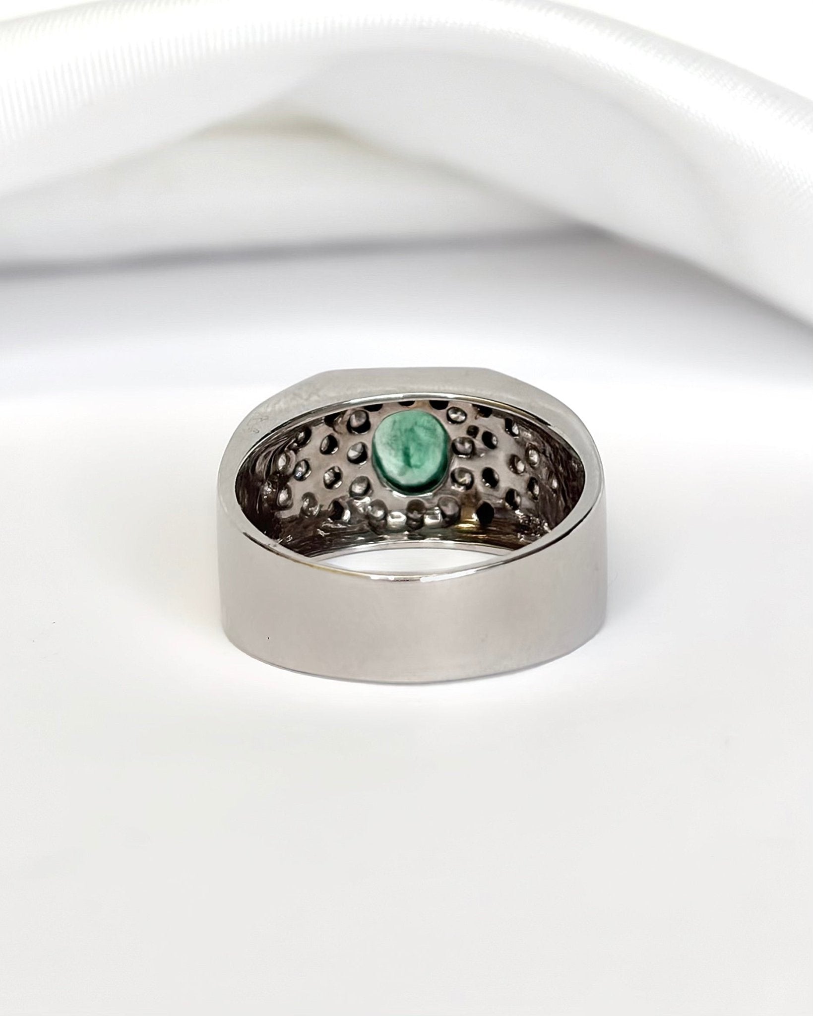 Bague Jonc Émeraude 0.42 carat, Diamants 0.32 carat &amp; Or 7.43g "Mélisse" - Elliade Paris