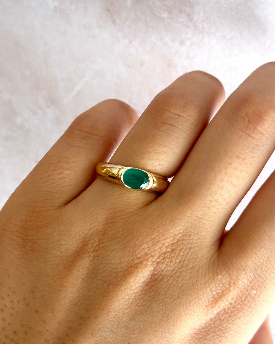 Bague Jonc Émeraude 0.74 carat "Elsa" - Elliade Paris