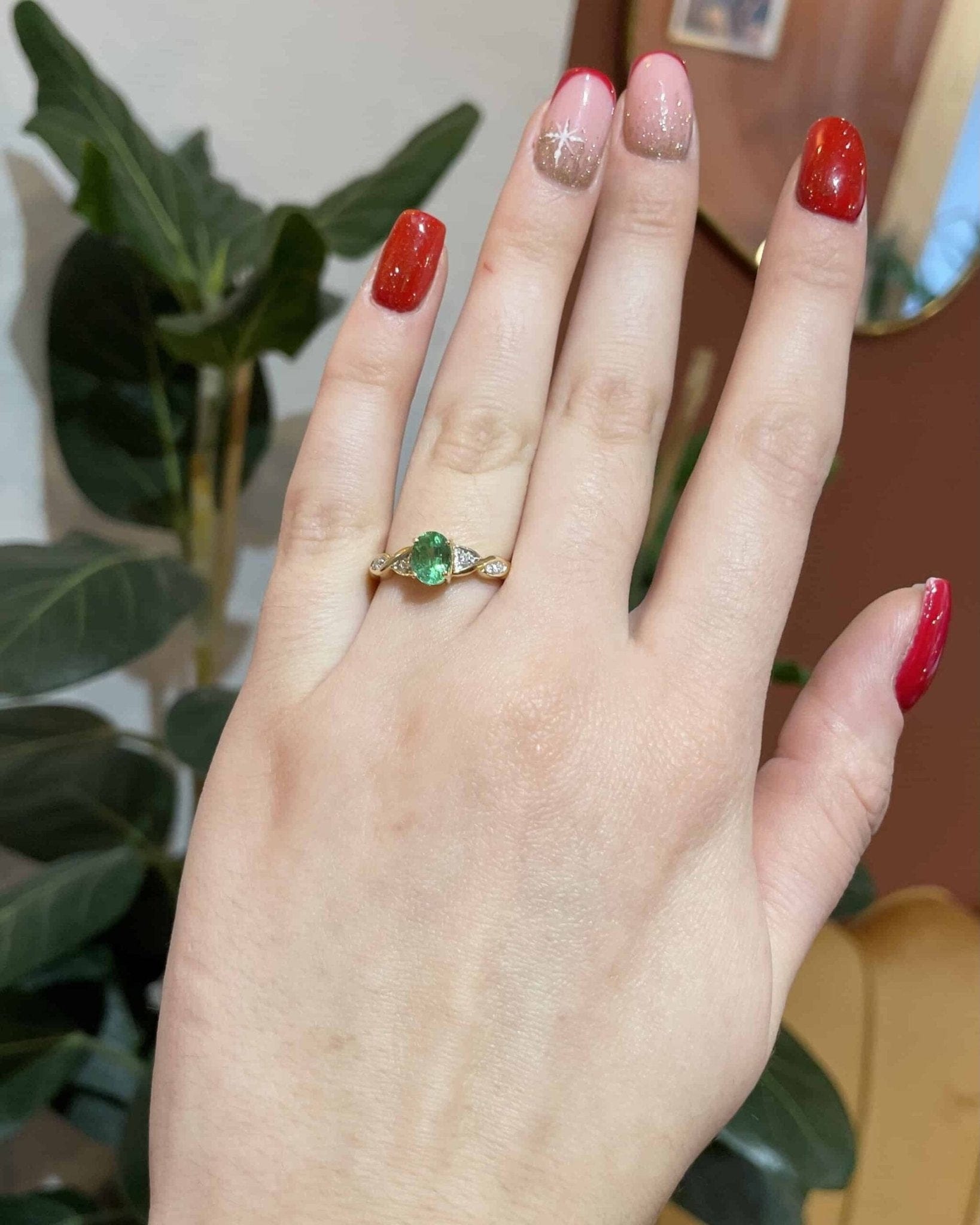 Bague Jonc Émeraude 0.90 carat &amp; Diamants "Jovana" - Elliade Paris