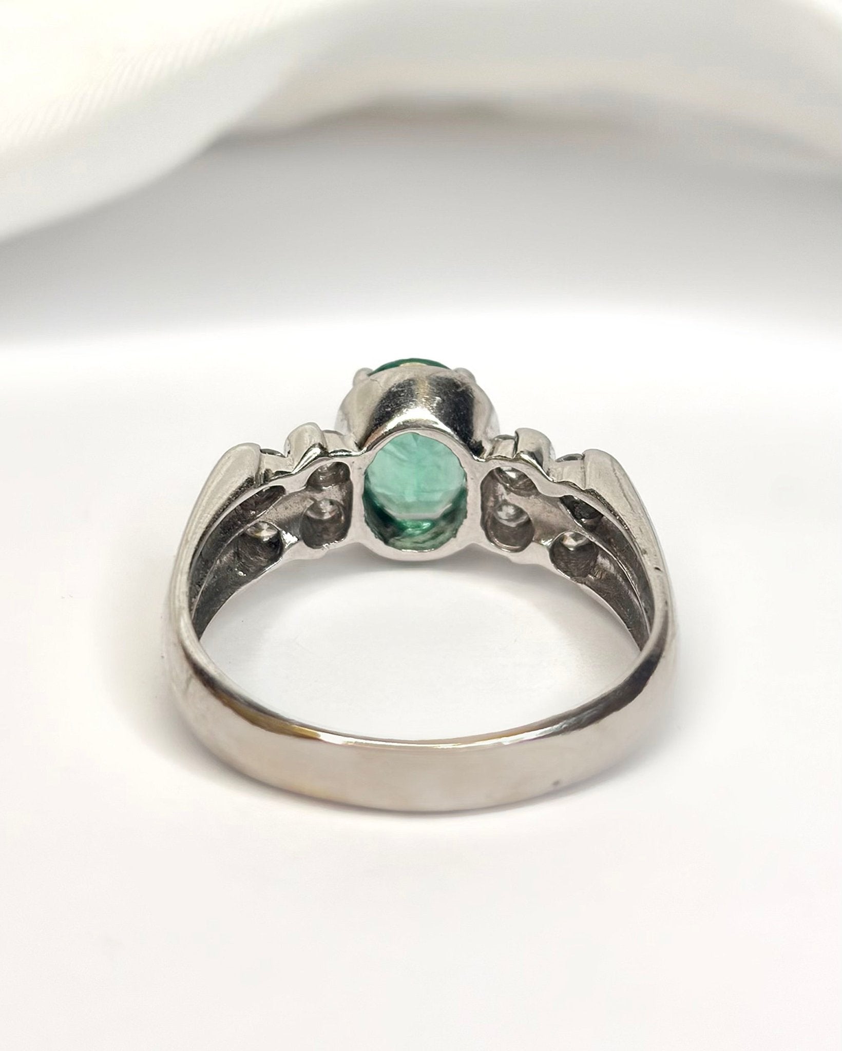 Bague Jonc Émeraude 1.70 carat &amp; Diamants 0.32 ct 5,83 "Fiona" - Elliade Paris