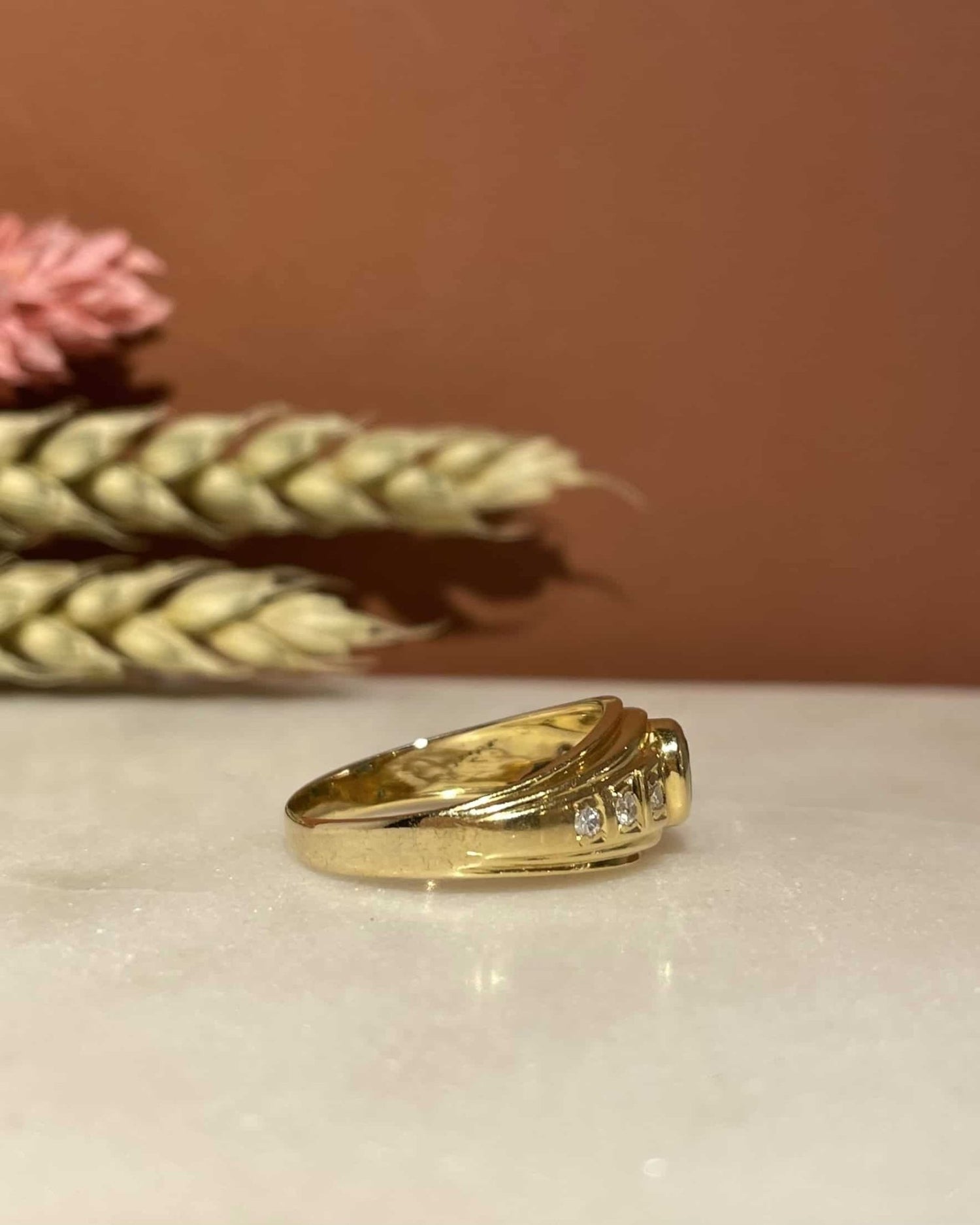 Bague Jonc Émeraude &amp; Diamants &quot;Azénor&quot; - Elliade Paris