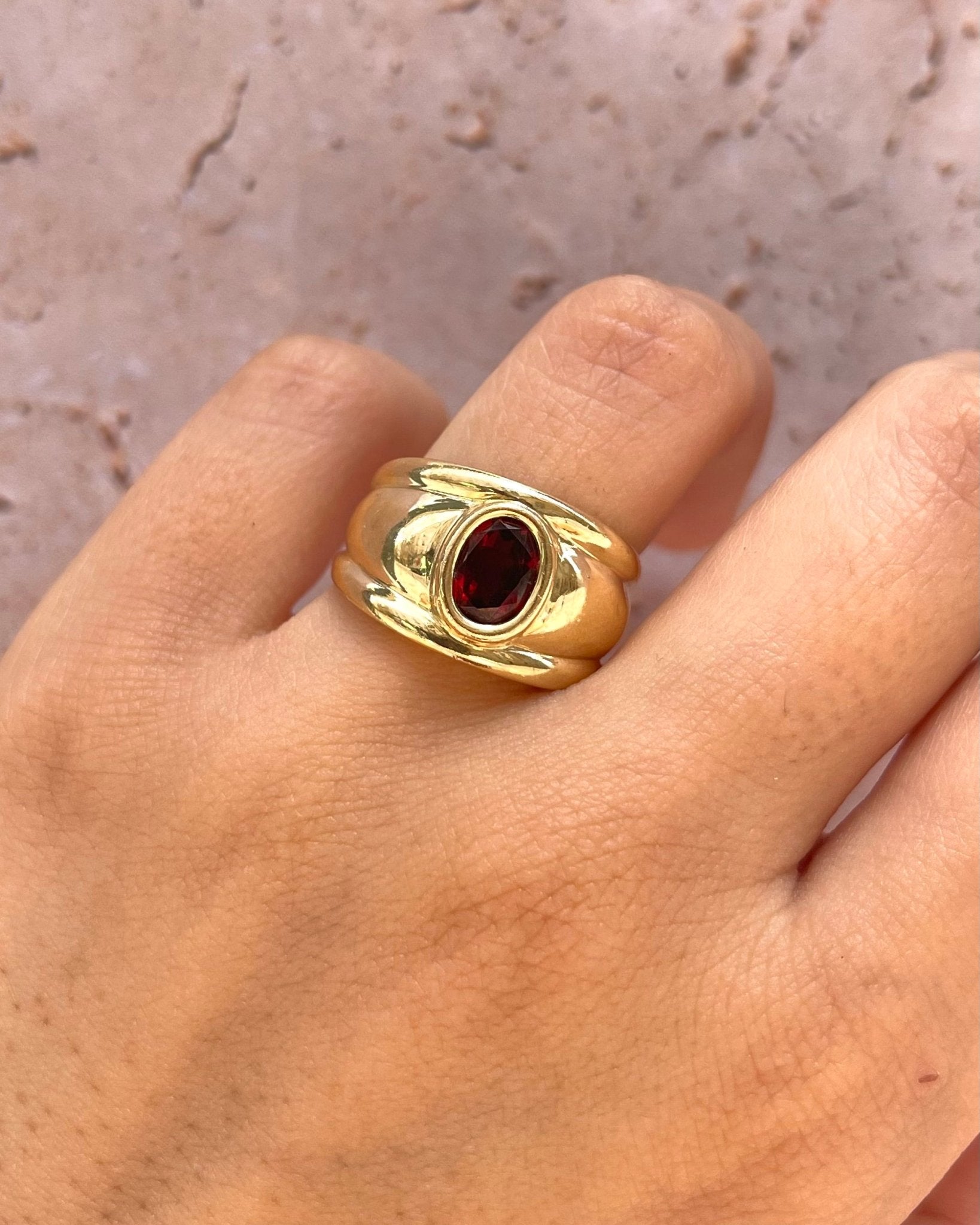 Bague Jonc Grenat 1.30 carat &amp; Or 6.69g "Vélina" - Elliade Paris