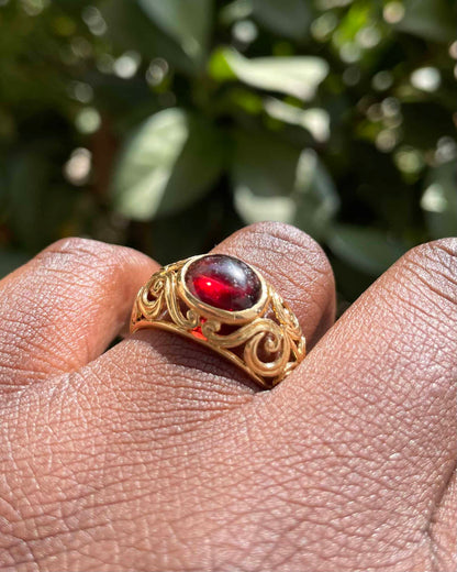 Bague chevalière vintage Grenat Cabochon &quot;Sacha&quot;