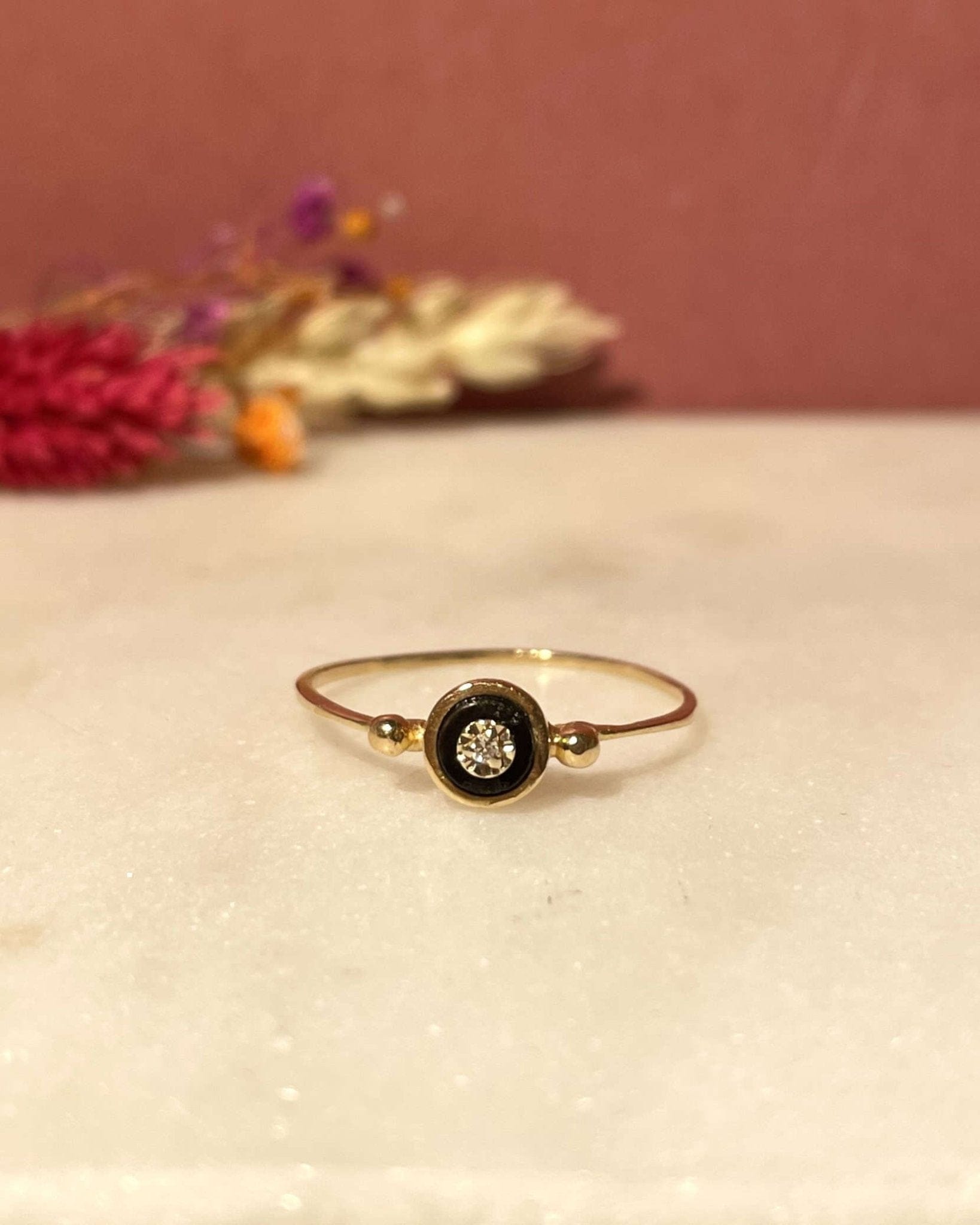 Bague Jonc Onyx &amp; Diamants "Soizic" - Elliade Paris