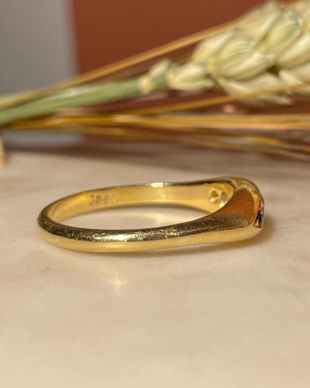 Bague rivière Saphirs &amp; diamants &quot;Auriane&quot;