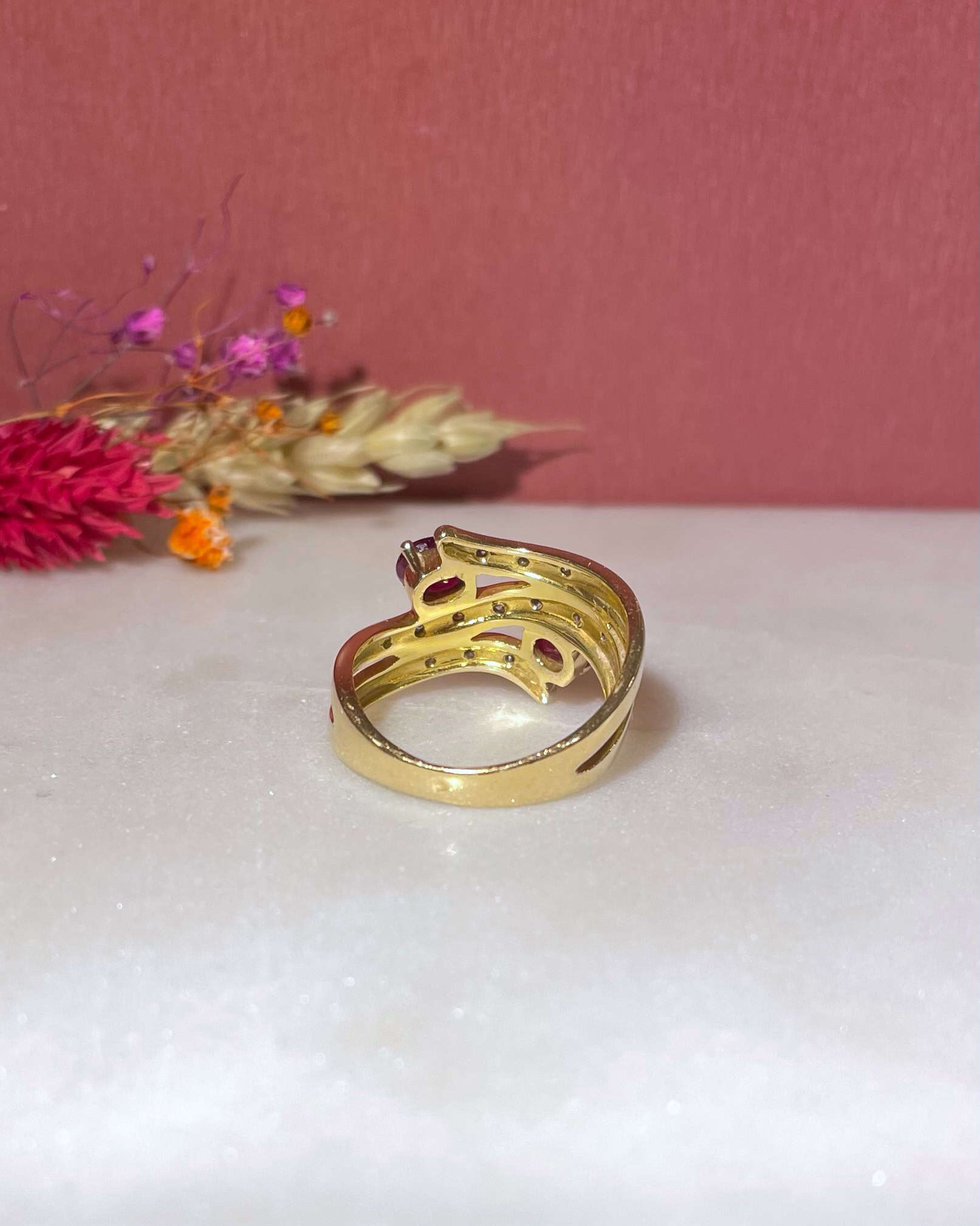 Bague Jonc Rubis 1 Carat &amp; Diamants &quot;Liya&quot; - Elliade Paris