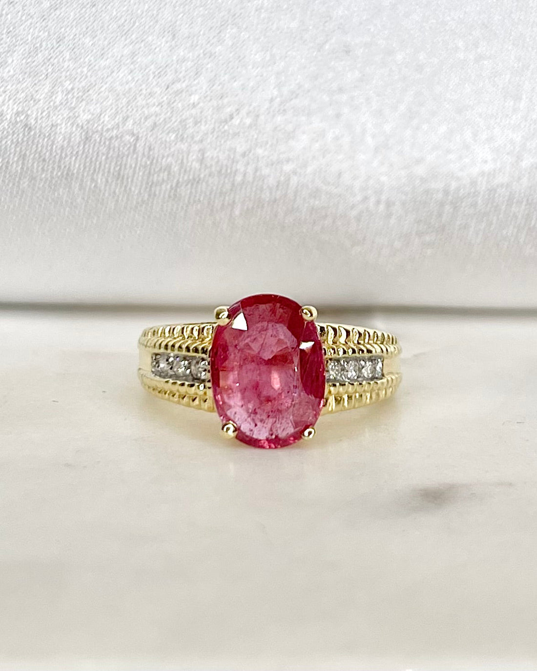 Bague Jonc Rubis 3.80 carats &amp; Diamants &quot;Alba&quot; - Elliade Paris