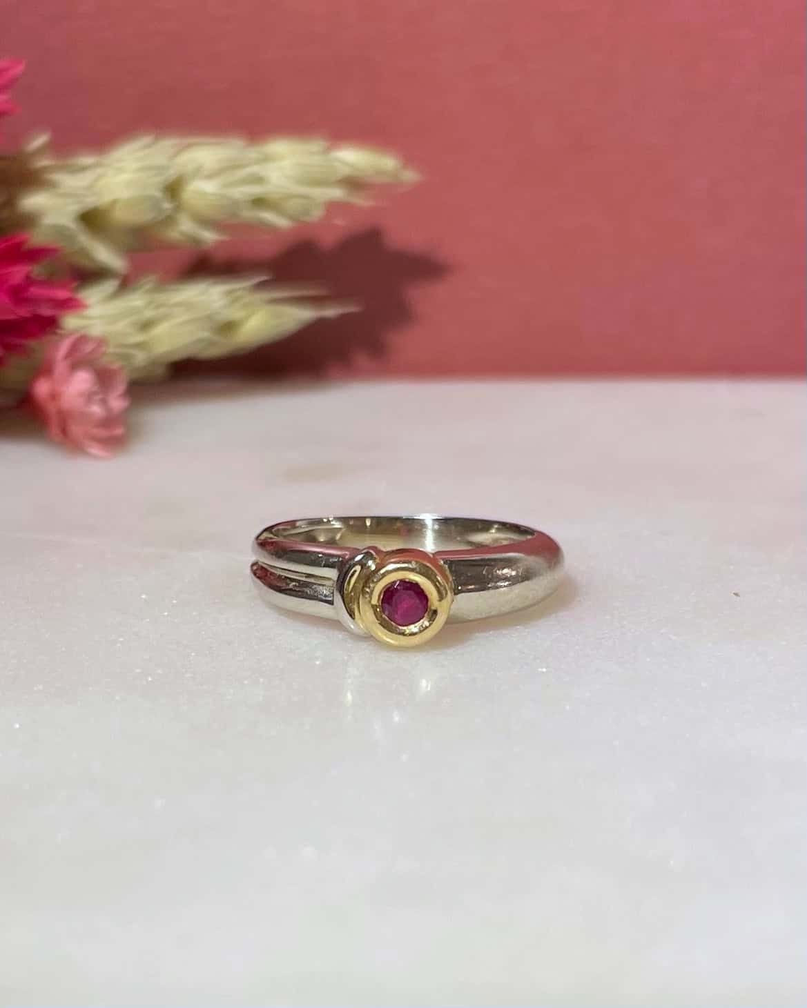 Bague Jonc Rubis deux ors "Philaé" - Elliade Paris
