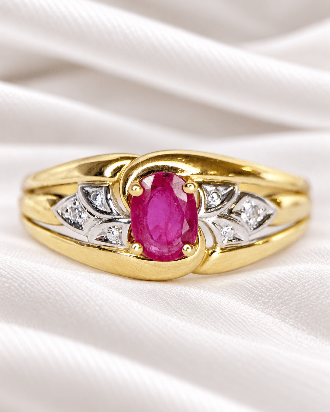 Bague Jonc Rubis &amp; Diamants "Adelaïde" - Elliade Paris
