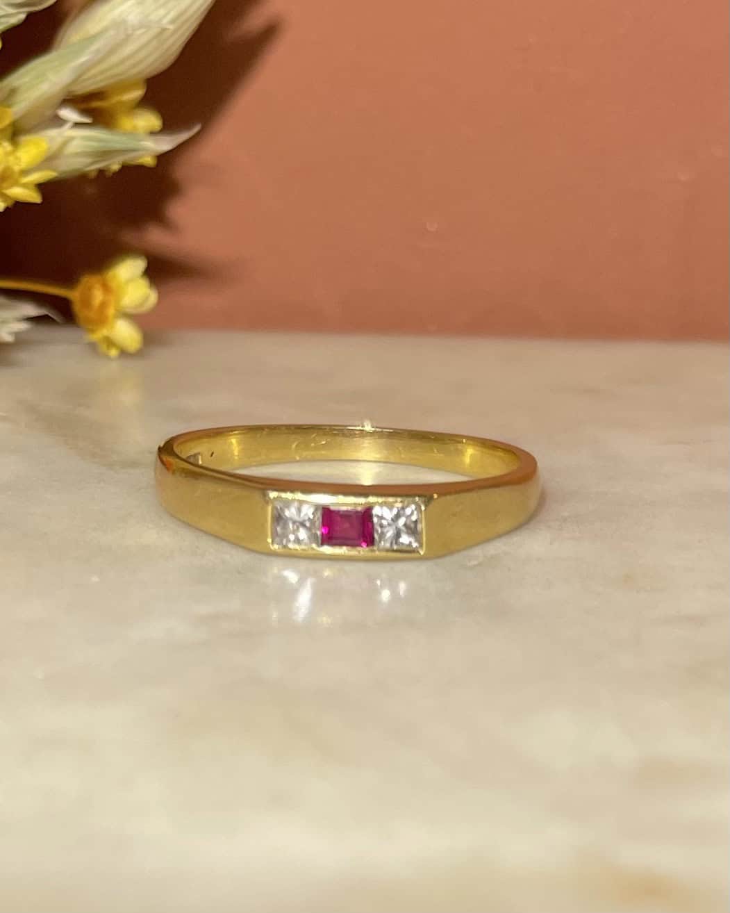 Bague Jonc Rubis &amp; Diamants "Bary" - Elliade Paris