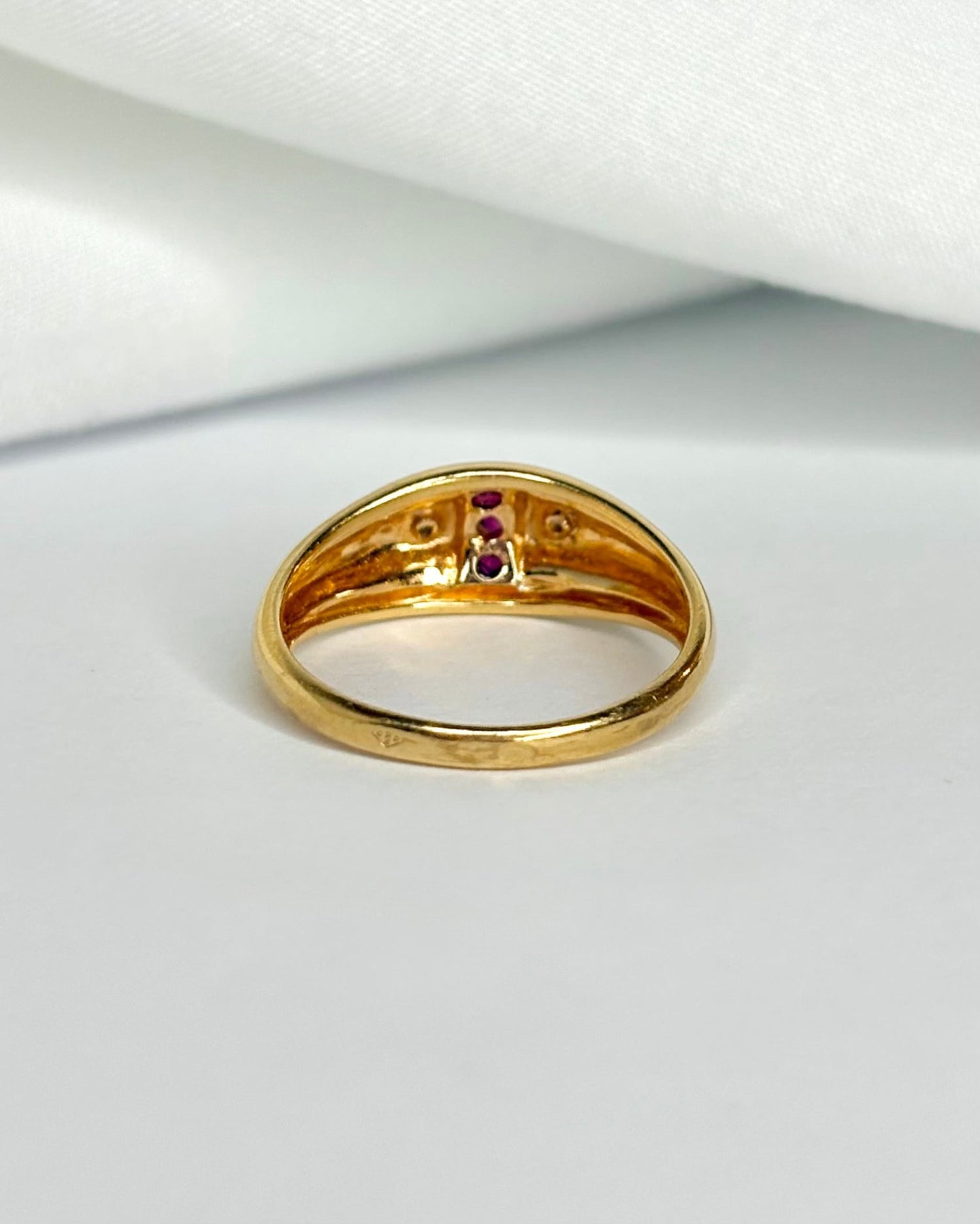 Bague Jonc Rubis &amp; Diamants "Dina" - Elliade Paris