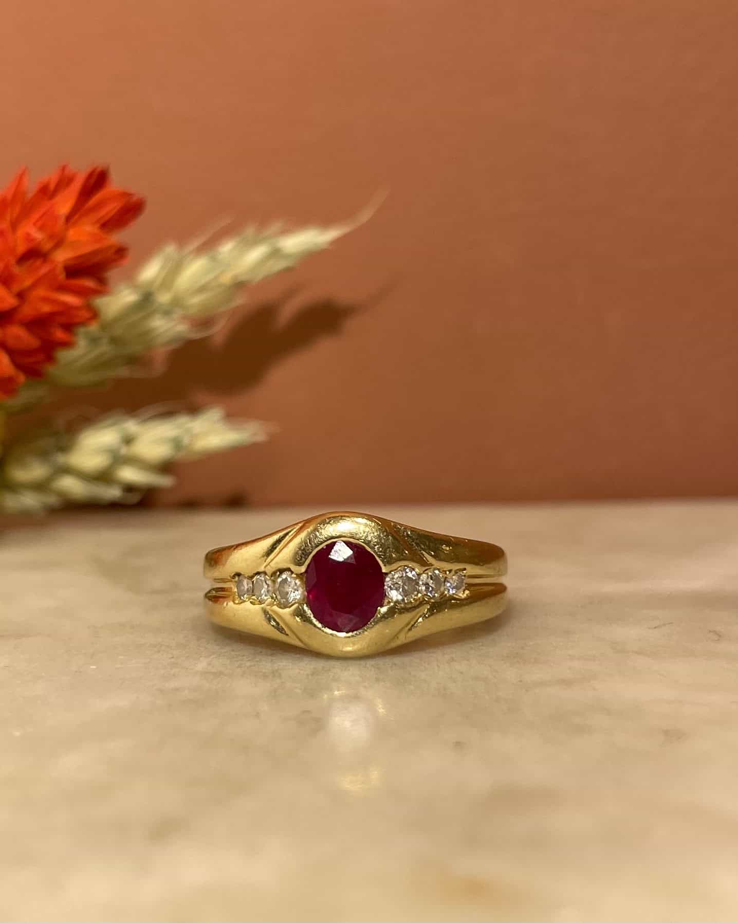 Bague Jonc Rubis Diamants &quot;Saïna&quot; - Elliade Paris