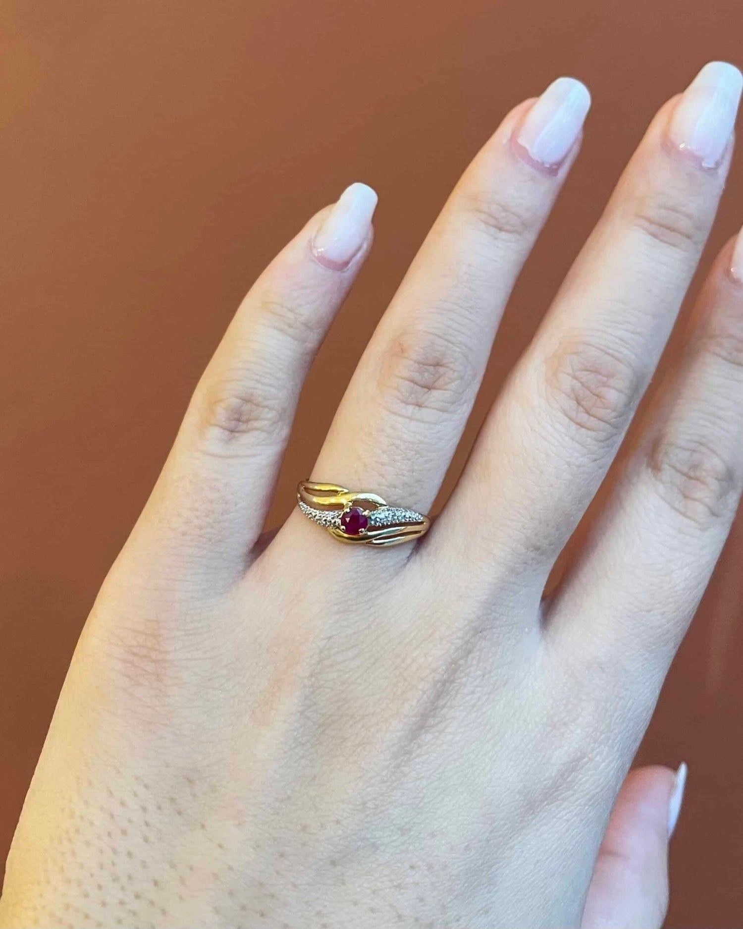 Bague Jonc Rubis &amp; Diamants &quot;Zlava&quot; - Elliade Paris