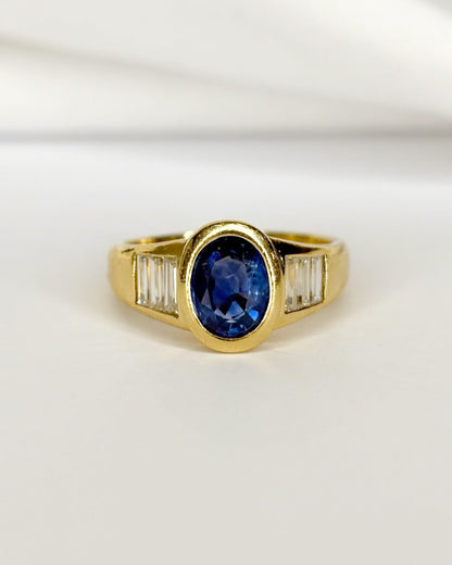 Bague Jonc Saphir 1.30 carat, Diamants 0.48 carat &amp; Or 6.66g "Amina" - Elliade Paris