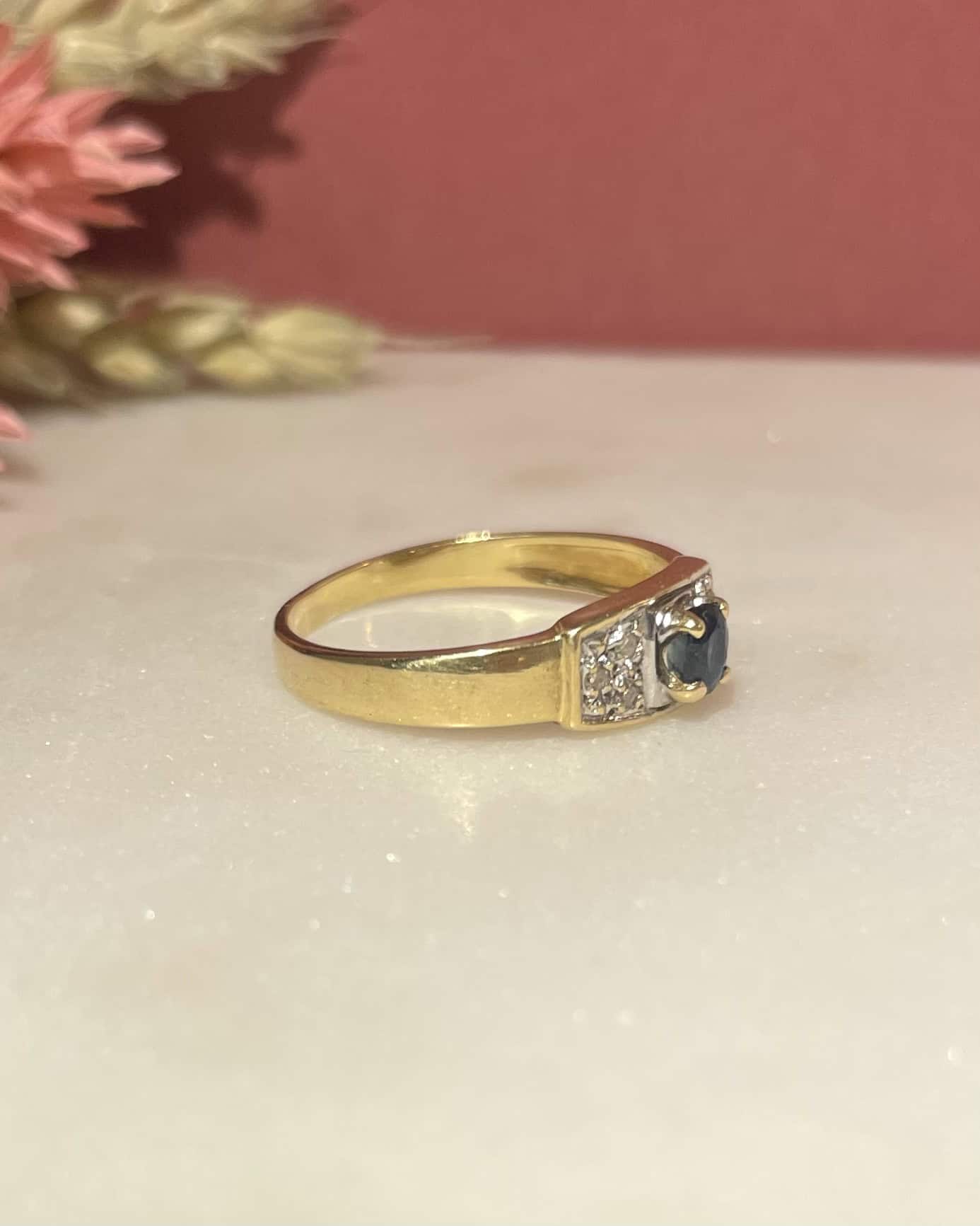 Bague jonc Saphir &amp; Diamants "Louna" - Elliade Paris