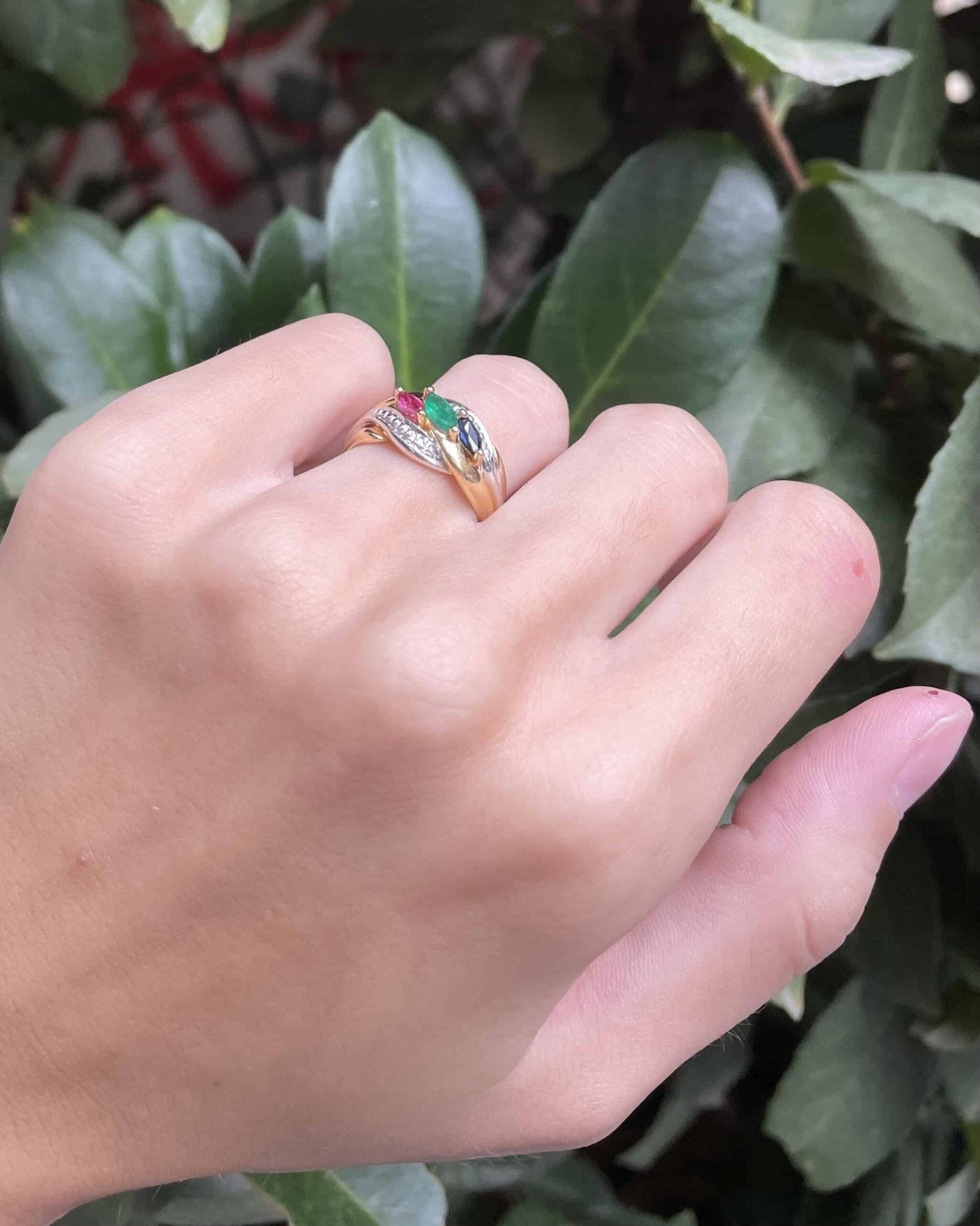Bague Jonc Saphir, Emeraude, Rubis &amp; Diamants &quot;Haïda&quot; - Elliade Paris