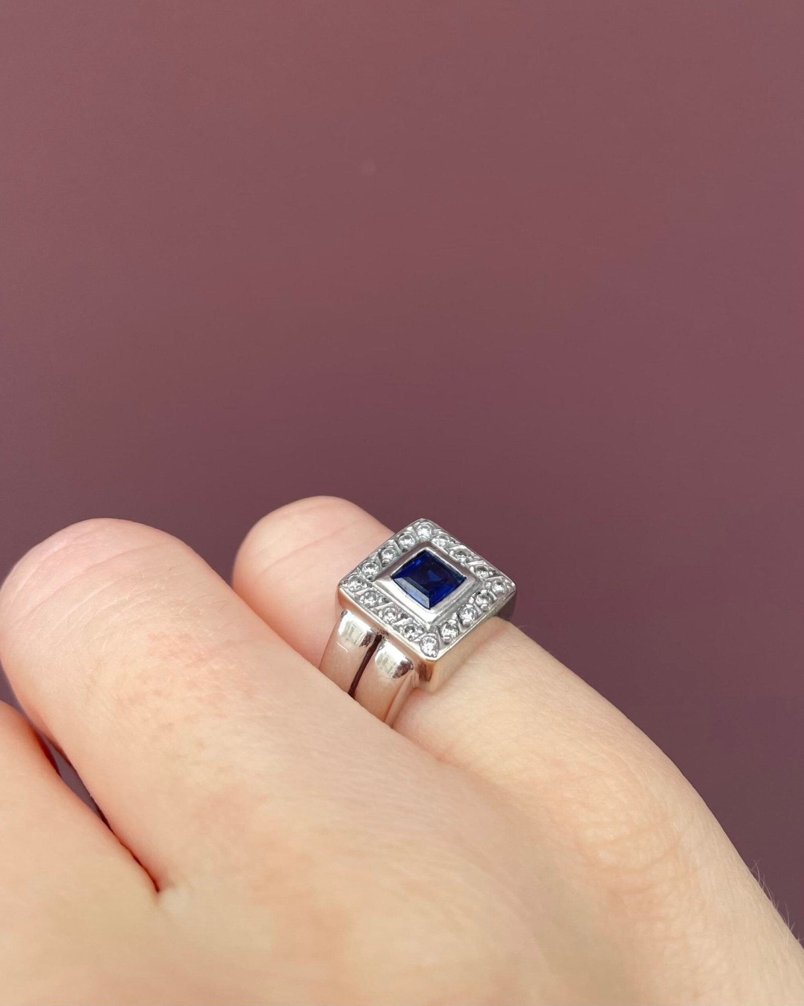 Bague Jonc Saphir et Diamants "Orlina" - Elliade Paris