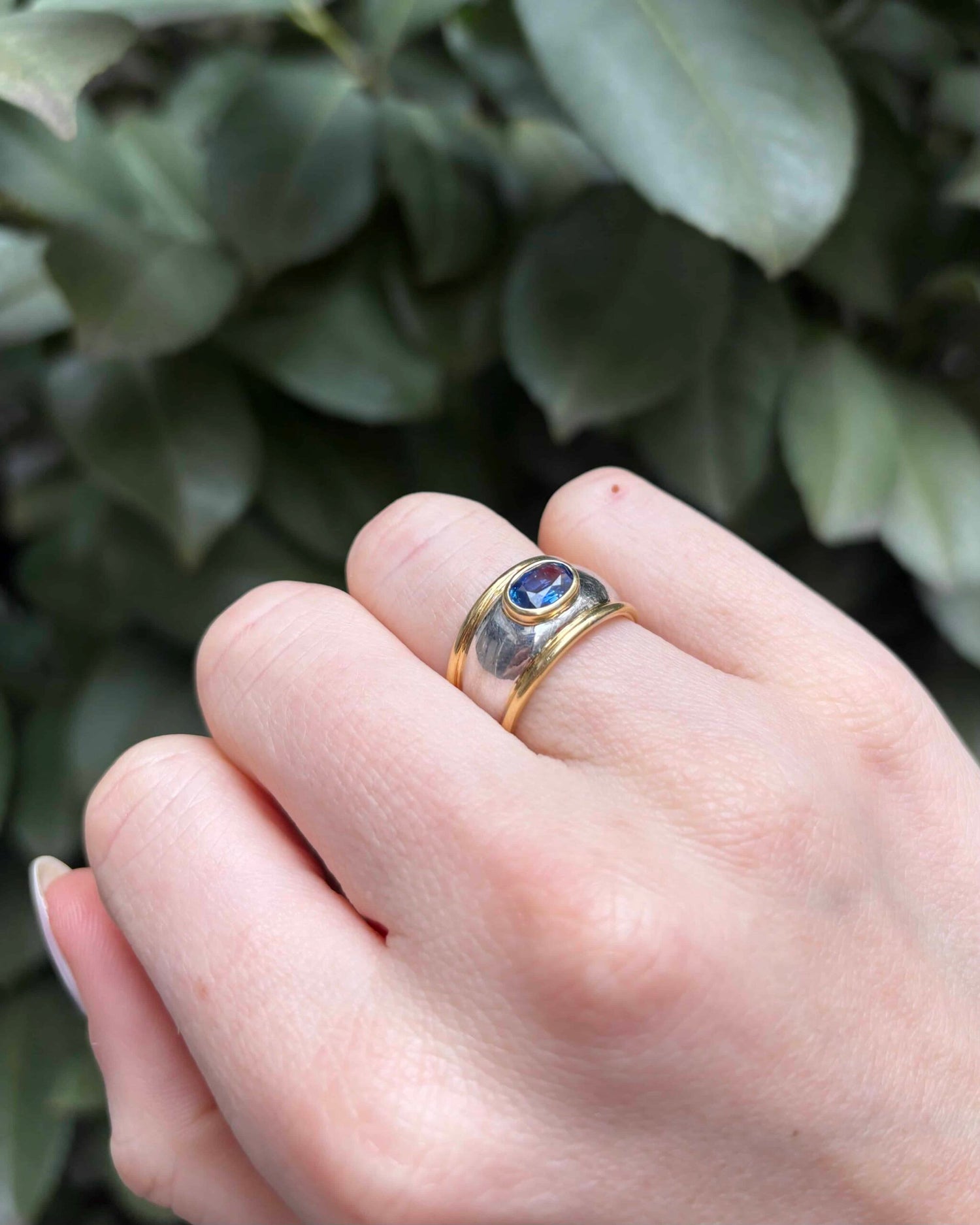 Bague Jonc Saphir 0.90 carat &amp; Diamants &quot;Romy&quot;