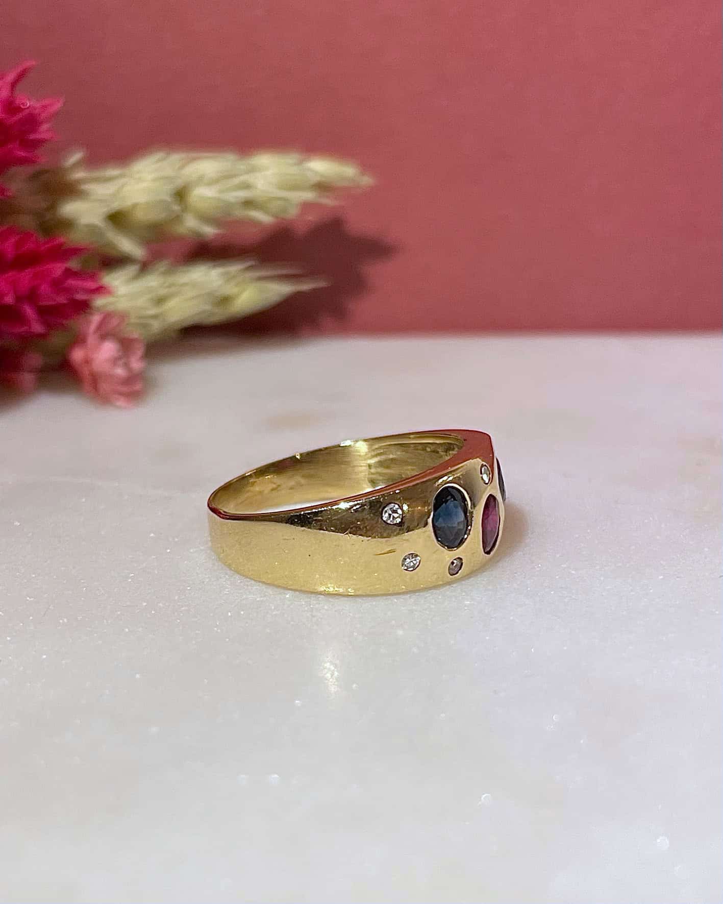 Bague Jonc Saphirs &amp; Rubis &amp; Diamants "Oleander" - Elliade Paris