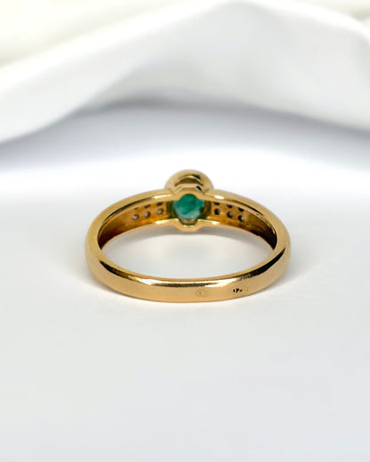 Bague Jonc Solitaire Émeraude 0.70 carat &amp; Diamants "Victoria" - Elliade Paris