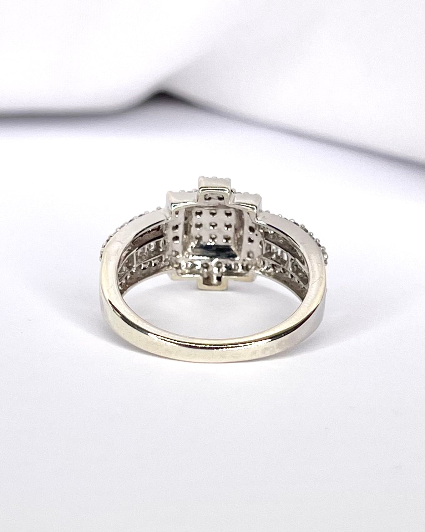 Bague Jonc Style Art Déco 81 Diamants 0.89 carat "Rebecca" - Elliade Paris