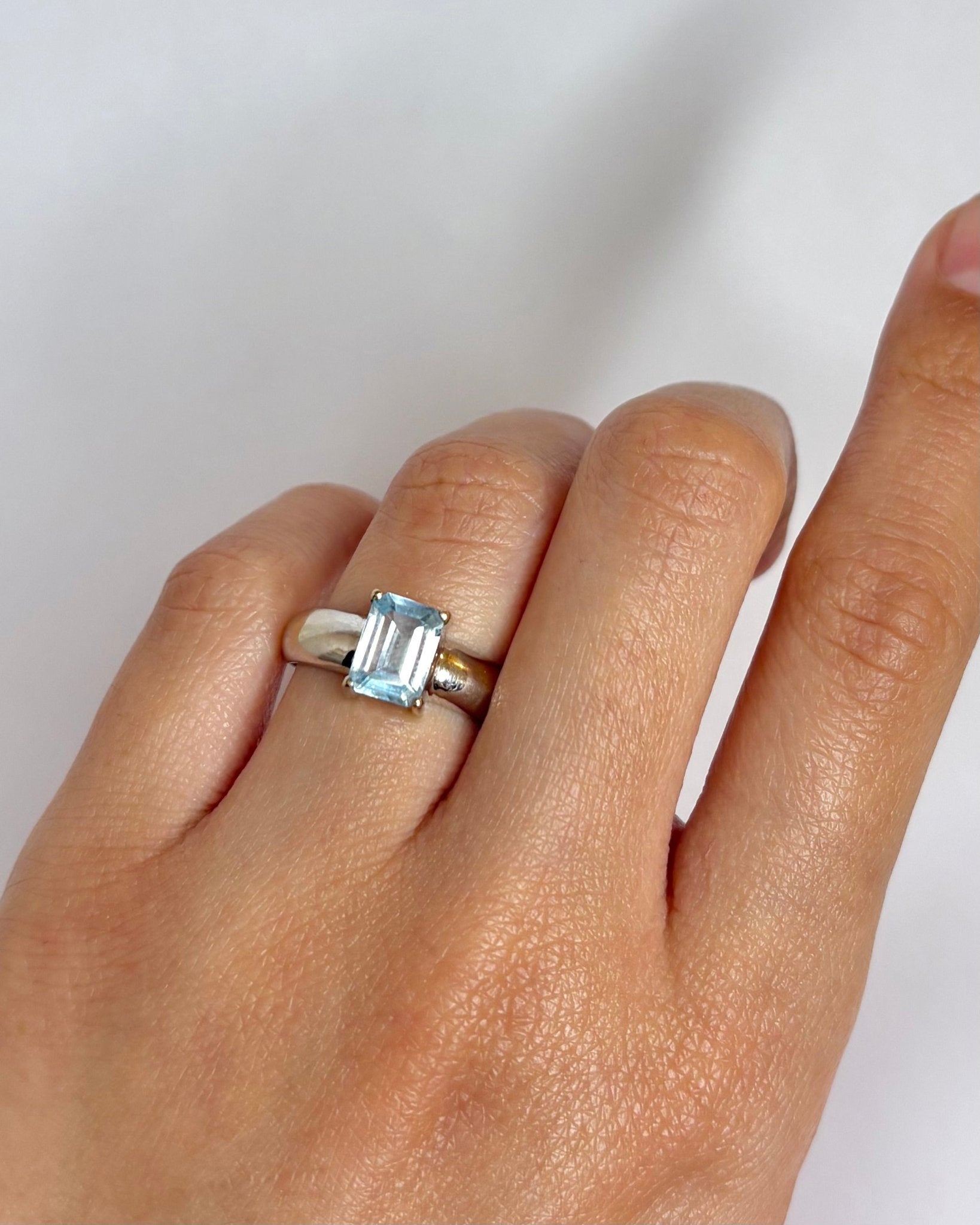 Bague Jonc Topaze 2 carats "Manuela" - Elliade Paris