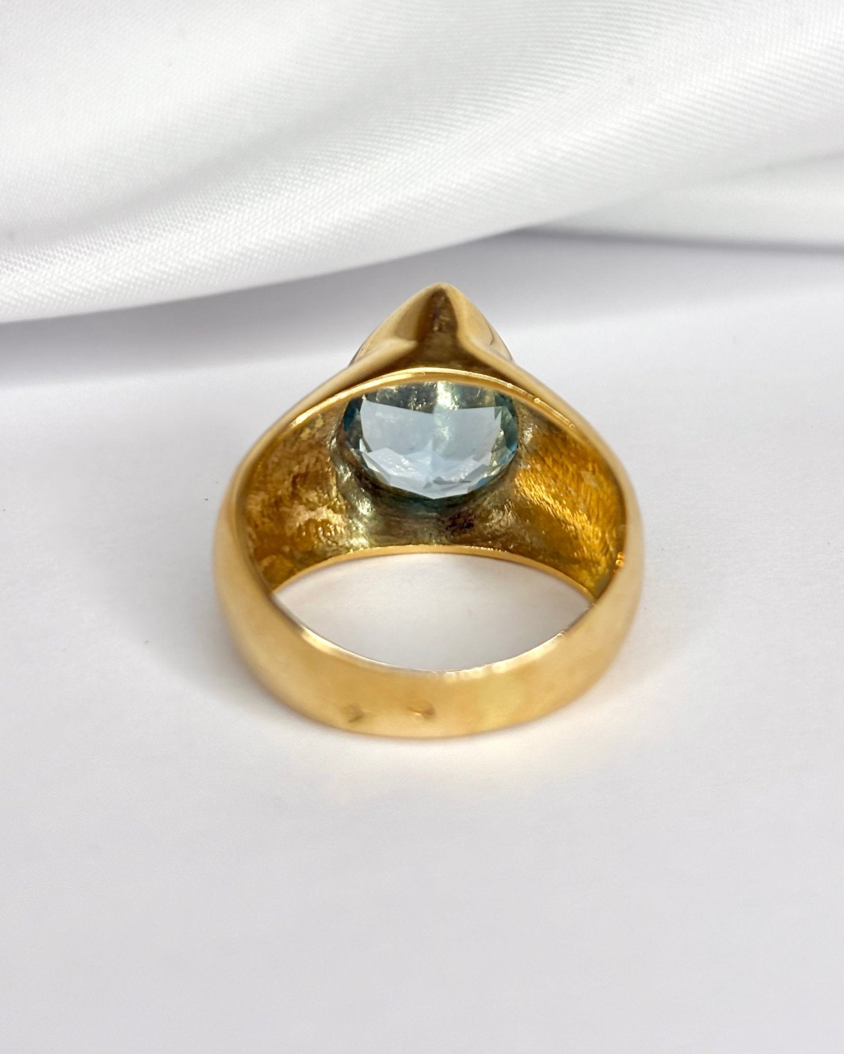 Bague Jonc Topaze 6.12 carats &amp; Or Jaune 6,57g "Syma" - Elliade Paris