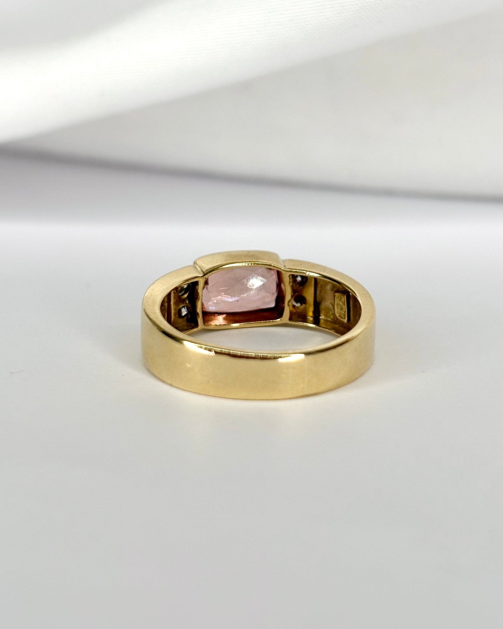 Bague Jonc Topaze Rose 1.90 carat, Diamants &amp; Or 4,06g "Malou" - Elliade Paris