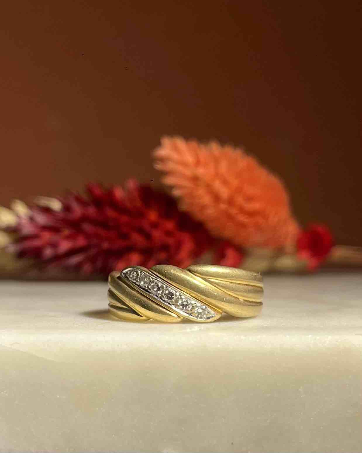 Bague Jonc torsadée diamants &quot;Eléonore&quot; - Elliade Paris