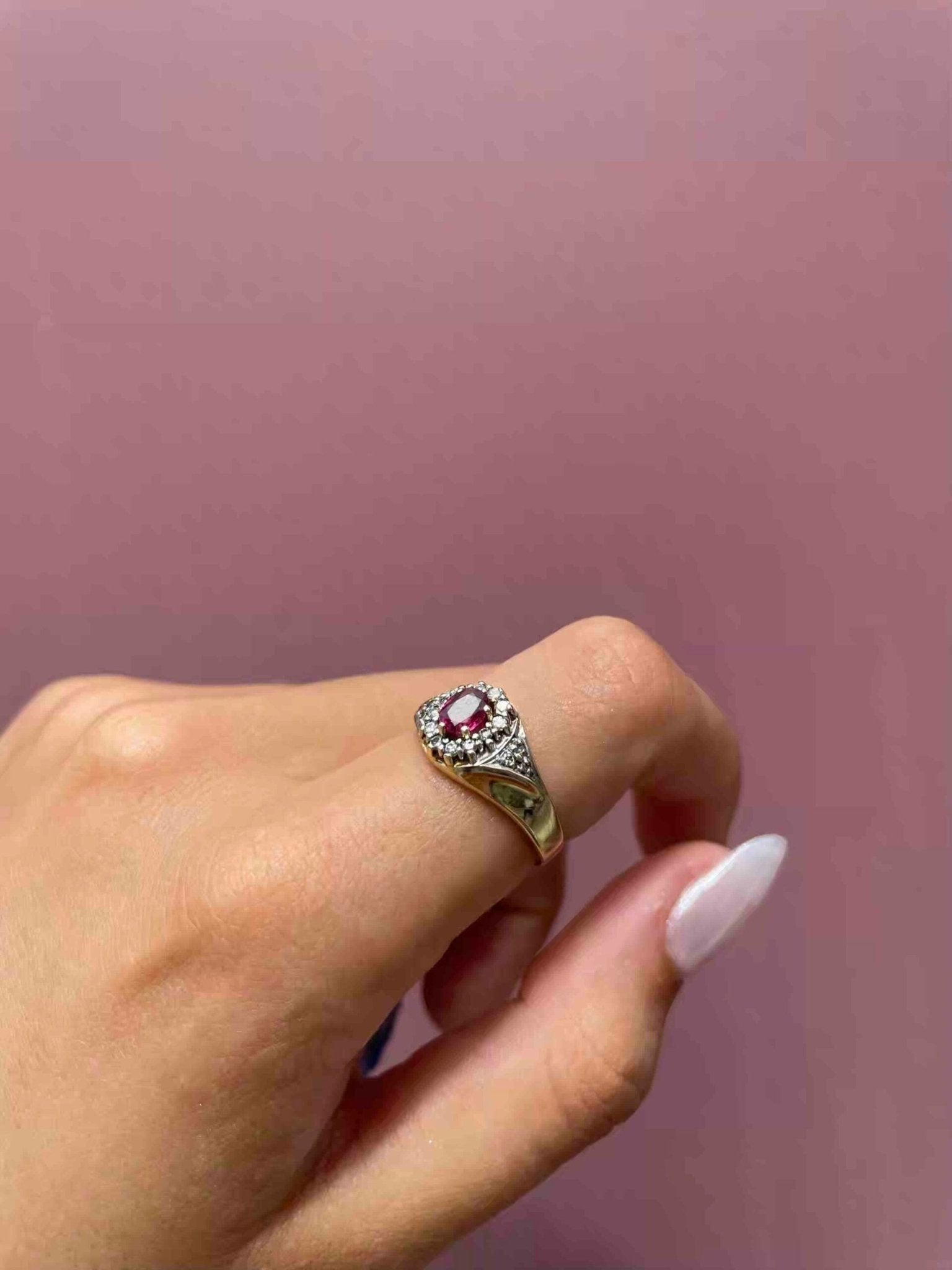 Bague Jonc Tourbillon Diamants &amp; Rubis "Perine" - Elliade Paris