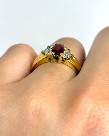 Bague Jonc Trilogie Rubis 0.50 carat &amp; Diamants "Maya" - Elliade Paris