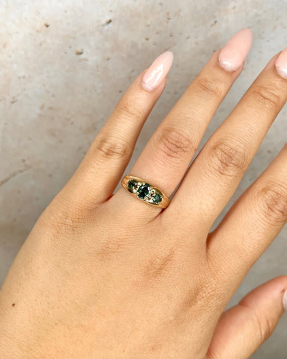 Bague Jonc Trilogie Saphirs Verts 0.99 carat "Zina" - Elliade Paris