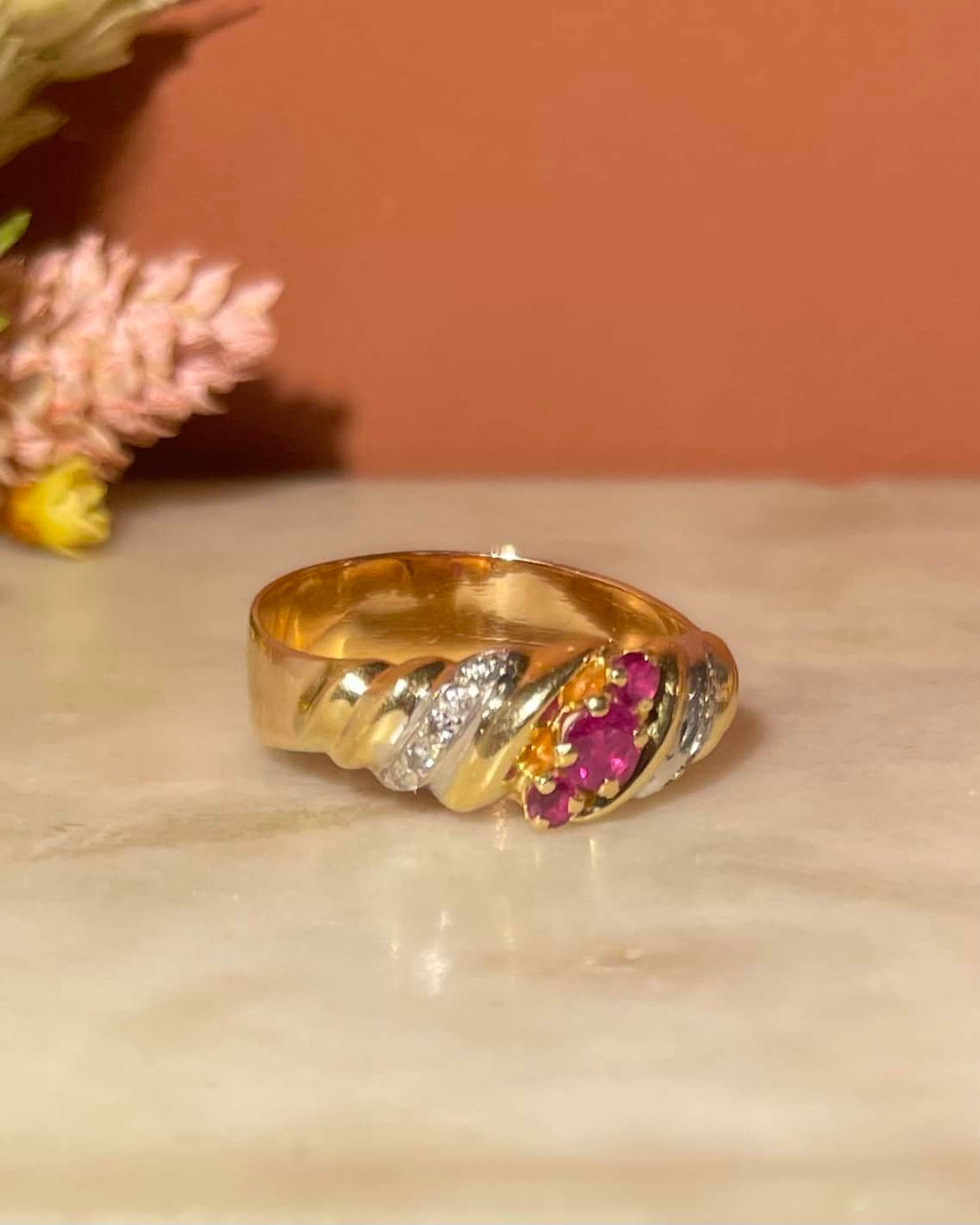 Bague Jonc Trois ors Diamants & Rubis "Ylona"