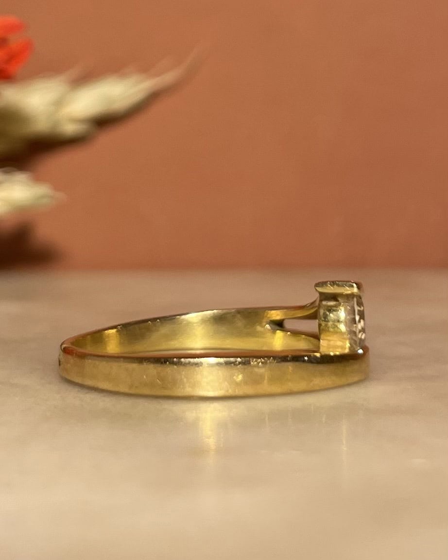 Bague solitaire Diamant 0.15 carat &quot;Manassée&quot;