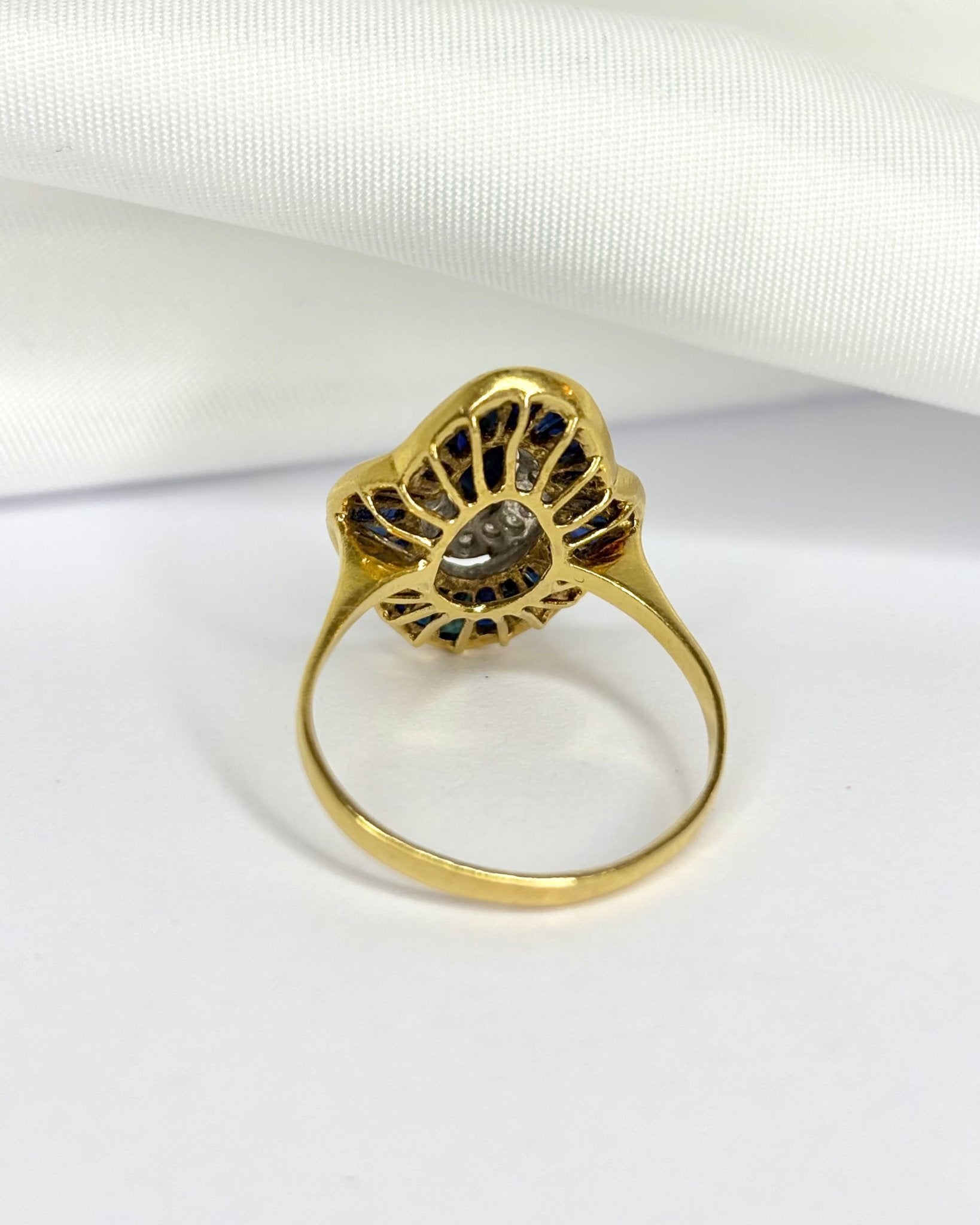 Bague Jupon Saphirs 1.50 carat &amp; Diamants "Lise" - Elliade Paris