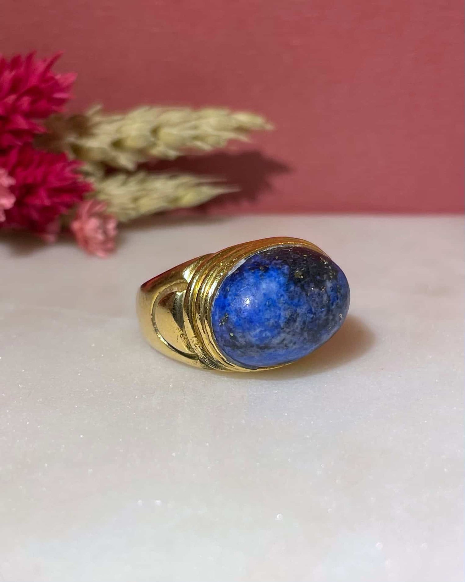 Bague Lapis - Lazuli 11,60 carat &amp; or &quot;Molie&quot; - Elliade Paris