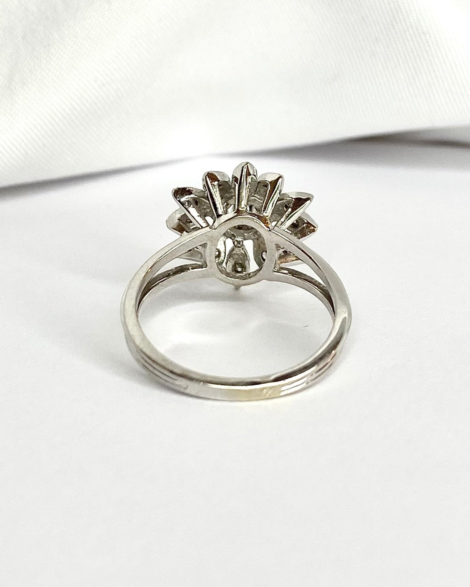 Bague Marguerite 13 Diamants "Yasmine" - Elliade Paris