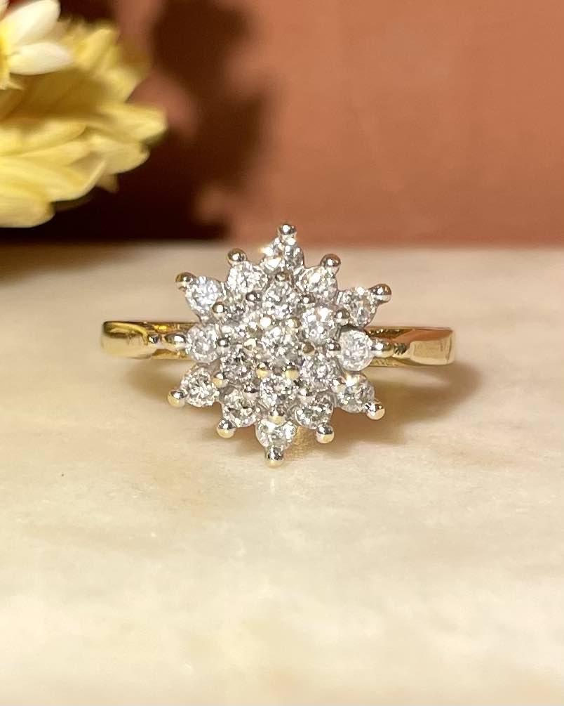 Bague Marguerite 19 Diamants "Addie" - Elliade Paris