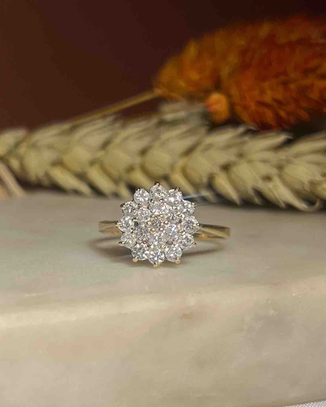 Bague Marguerite 19 Diamants "Etta" - Elliade Paris